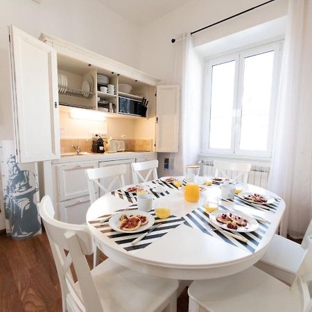 The Best Rent - Three-Bedroom Apartment Close To Colosseo Rom Exteriör bild